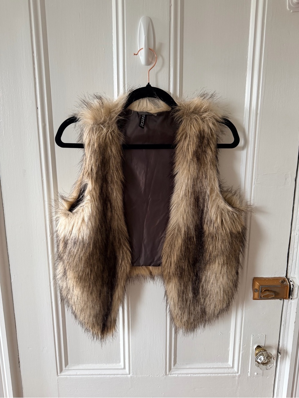 H&M Faux Fur Vest in Natural Brown and Tan